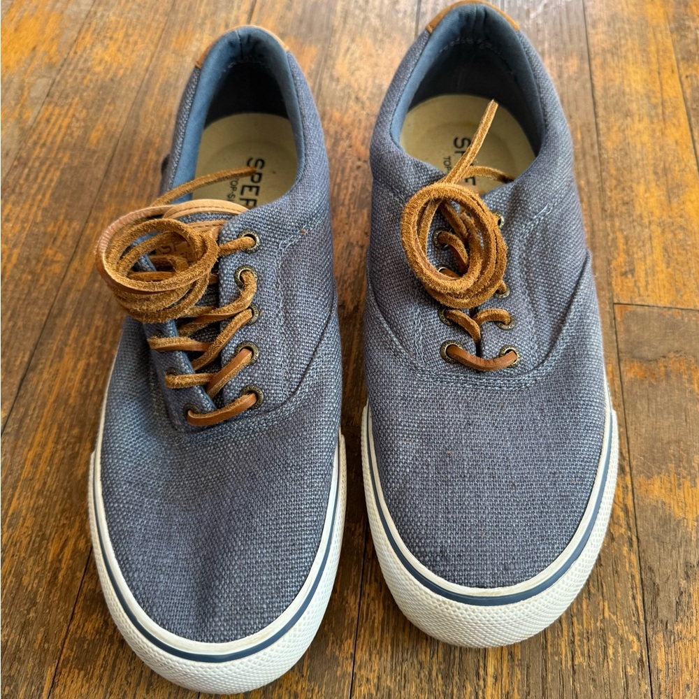 Sperry Blue Boat Shoes with Lace-Up Design and Rubber Soles